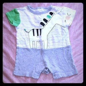 🆓 Boys 6-9 month romper
